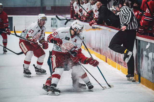 Ice Hockey — photography by Štefan Šraga (photo 7)
