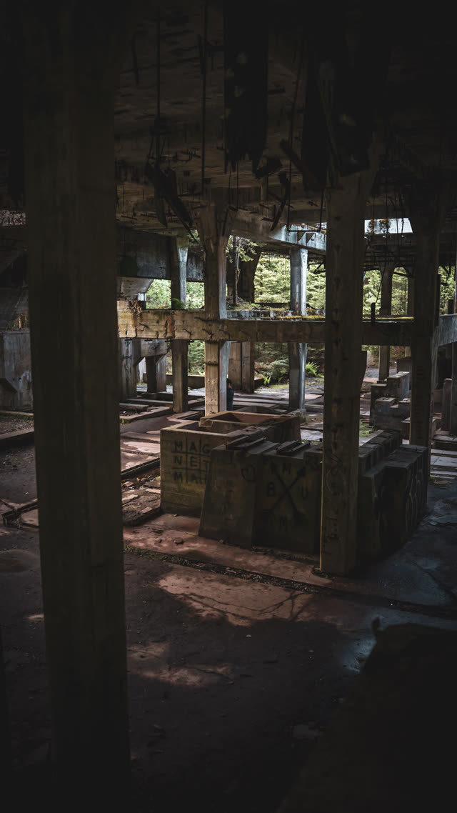 Urbex — photography by Štefan Šraga (photo 7)