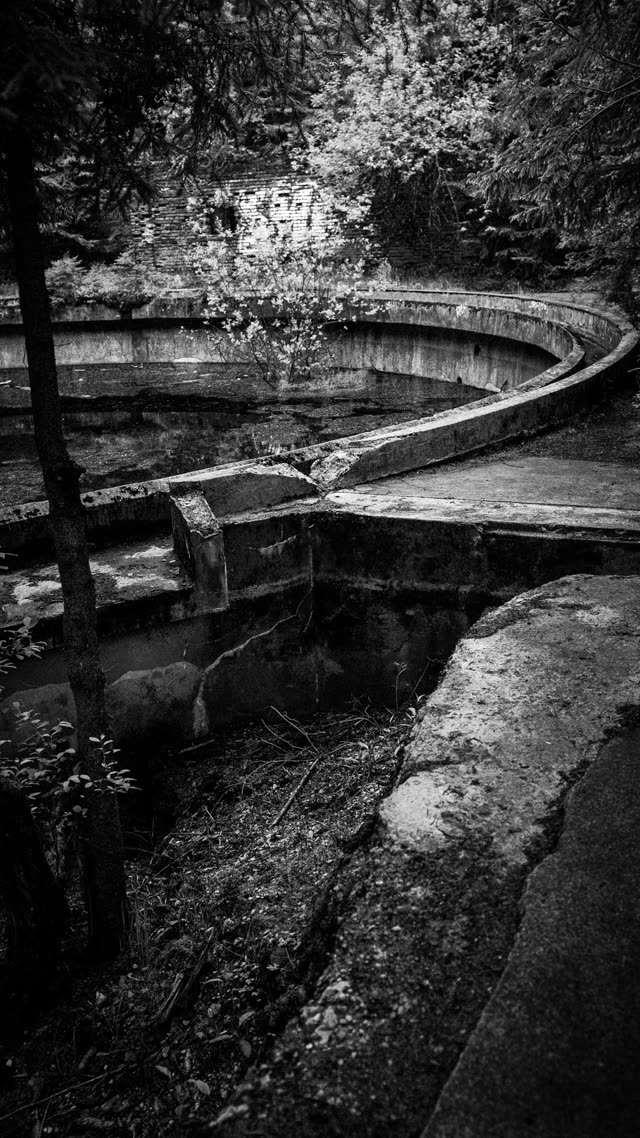 Urbex — photography by Štefan Šraga (photo 10)