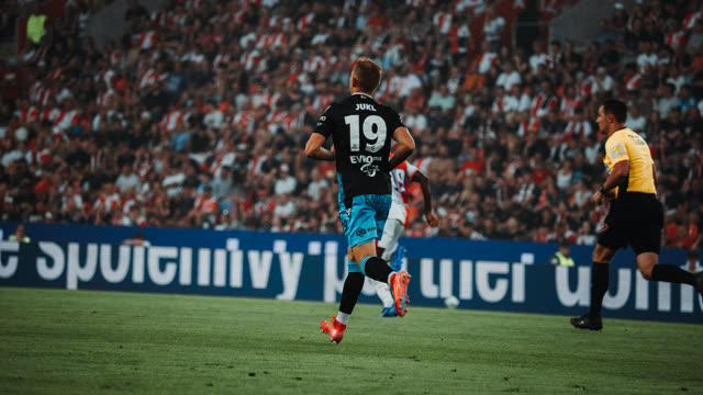 Football — photography by Štefan Šraga (photo 16)